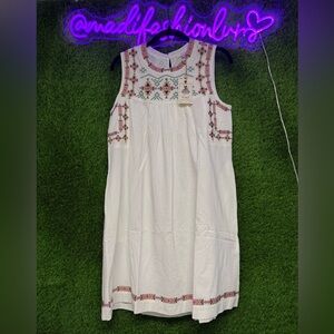 Easel White Dress with Multicolor Embroidery